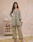 Blockbuster beige coord set