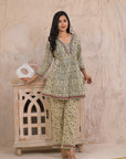 Blockbuster beige coord set