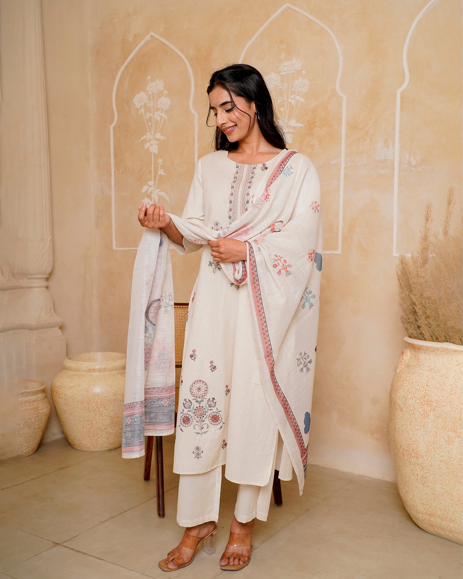 Offwhite Charm Blooming Suit Set