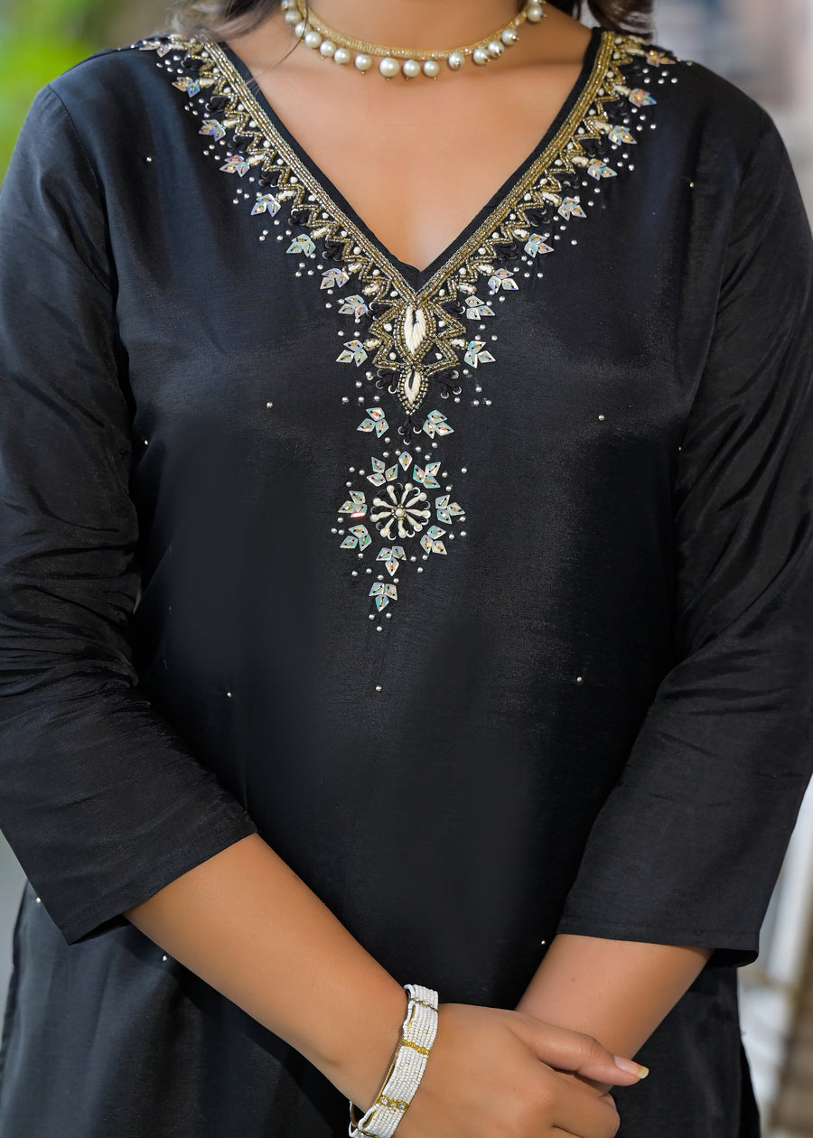 Black kalamkaari sui set