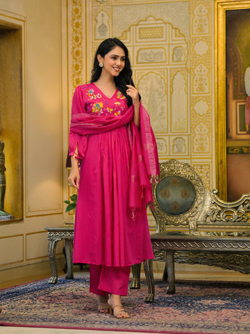 Magenta pink malchanderi suit set