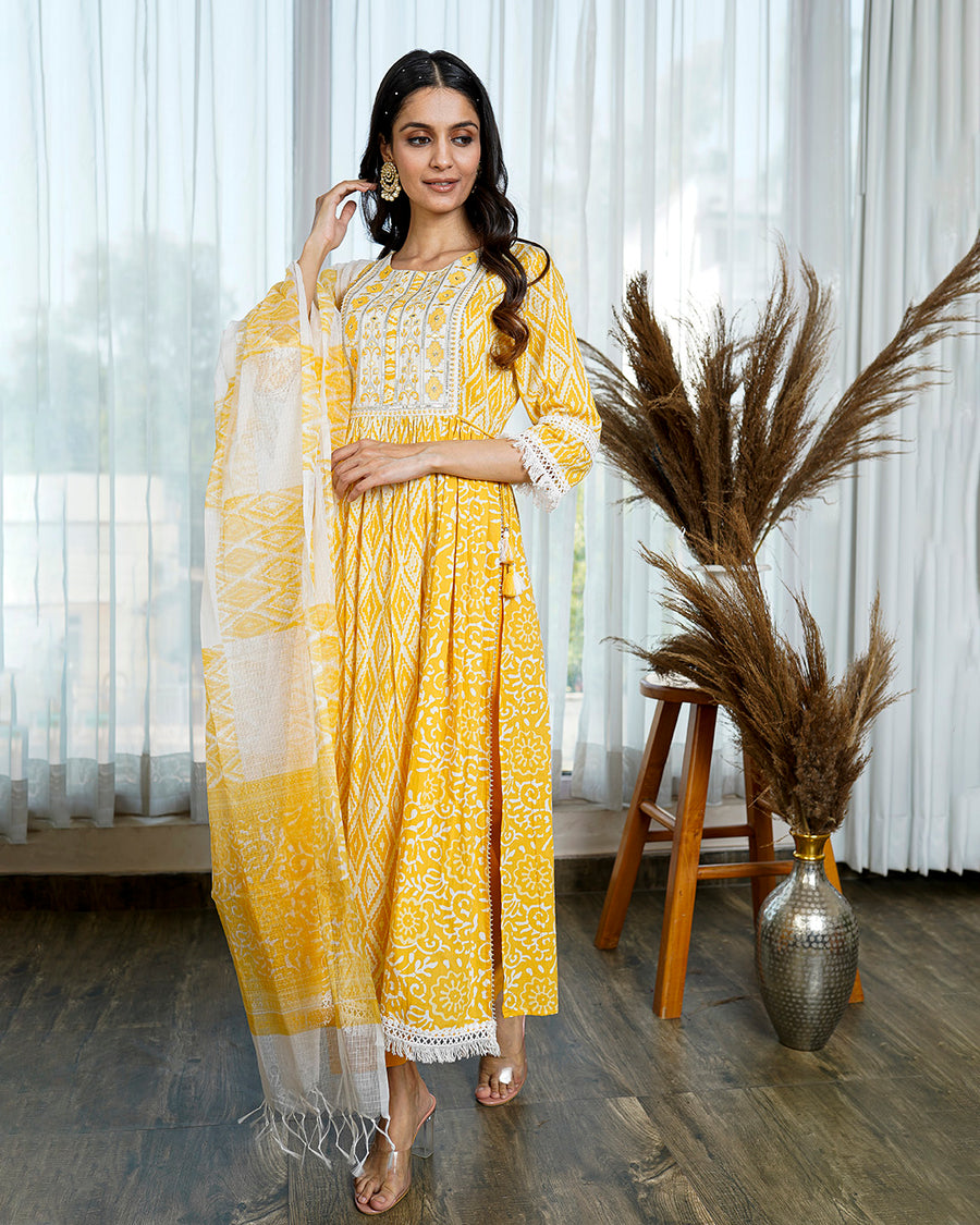 Yellow Misty high-slit suit set