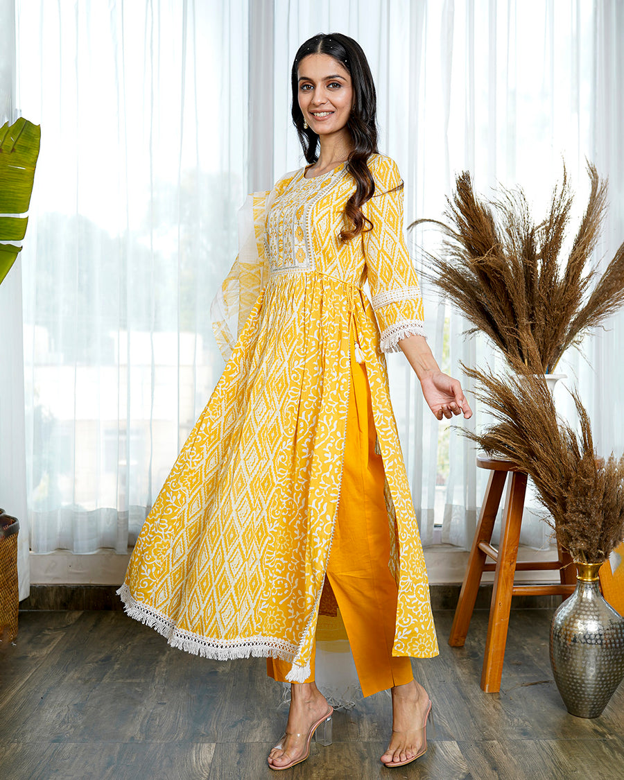 Yellow Misty high-slit suit set